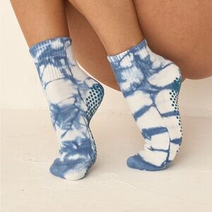 Lucky Honey Grip Socks - The Tie-Dye Sock Denim - NWT
Pilates / Barre